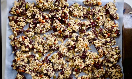 Dark chocolate granola bark